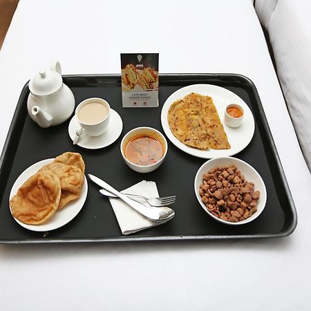 Hotel Magnum Inn Junagadh Eksteriør billede