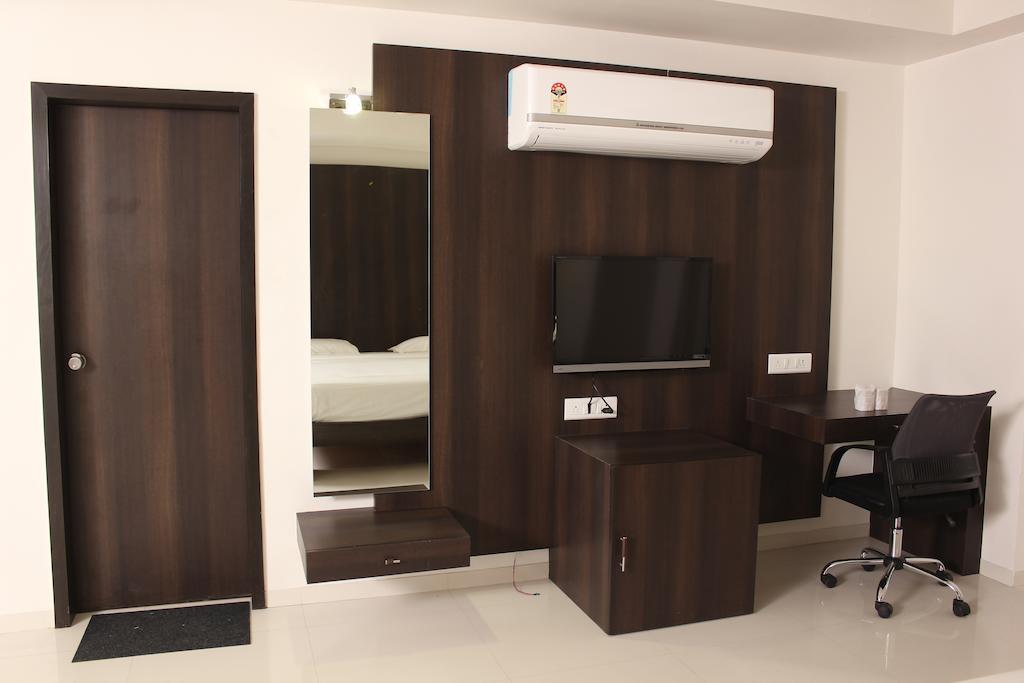 Hotel Magnum Inn Junagadh Værelse billede
