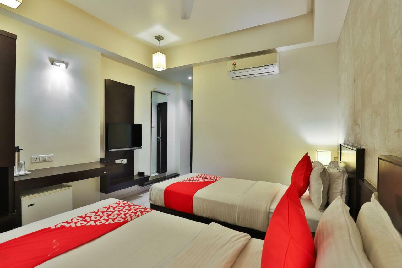 Hotel Magnum Inn Junagadh Eksteriør billede