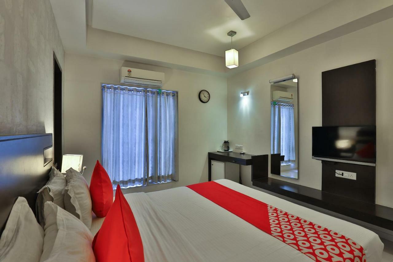 Hotel Magnum Inn Junagadh Eksteriør billede