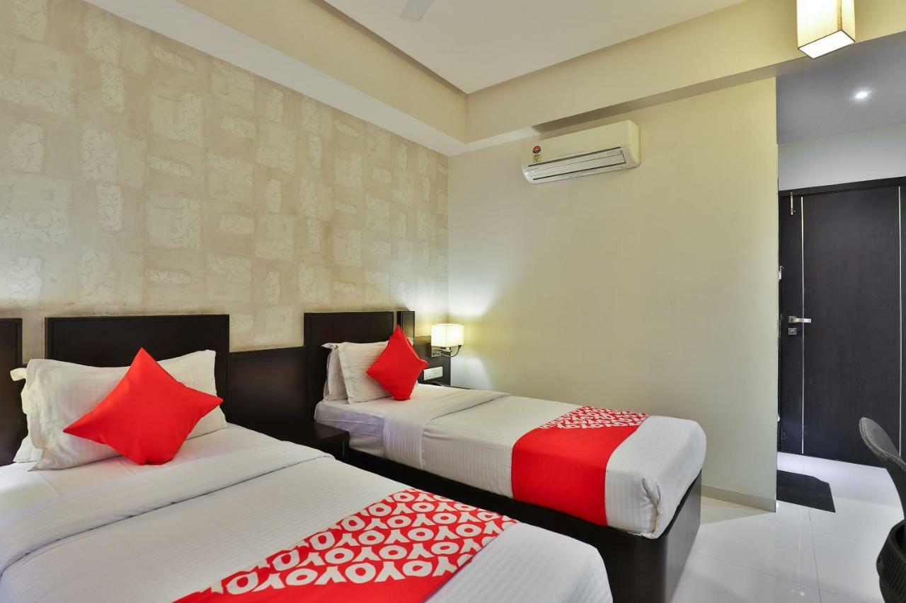 Hotel Magnum Inn Junagadh Eksteriør billede