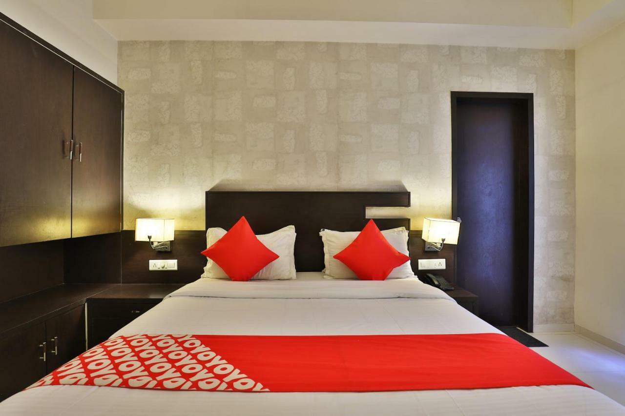 Hotel Magnum Inn Junagadh Eksteriør billede